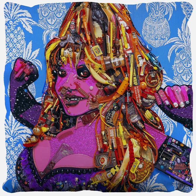Charo Pillow